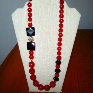 Red black gold wood necklace
